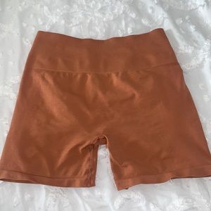 Alphalete amplifys shorts